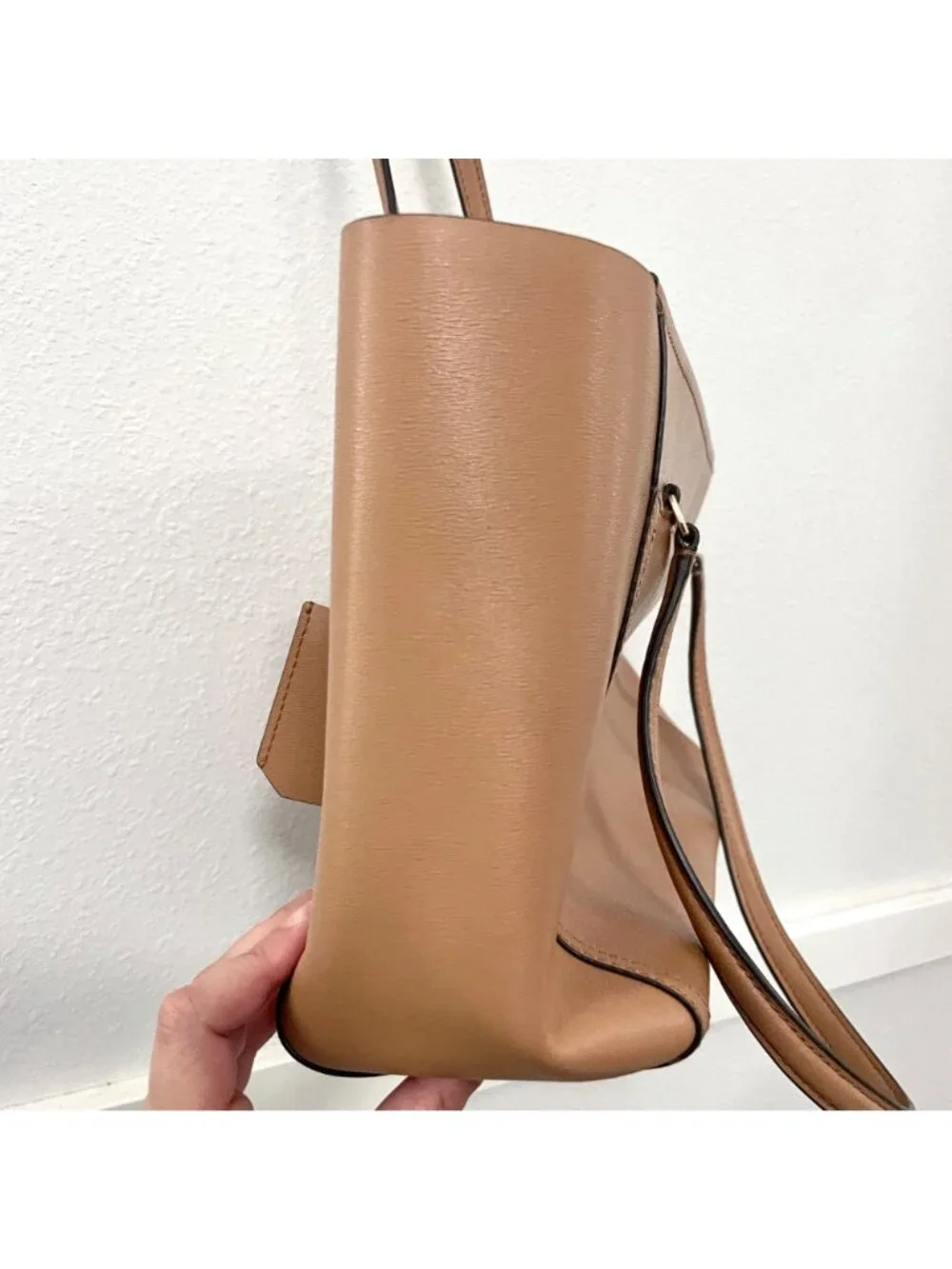 Tory Burch Parker Leather Tote Light Brown Quiet Luxury Minimalist